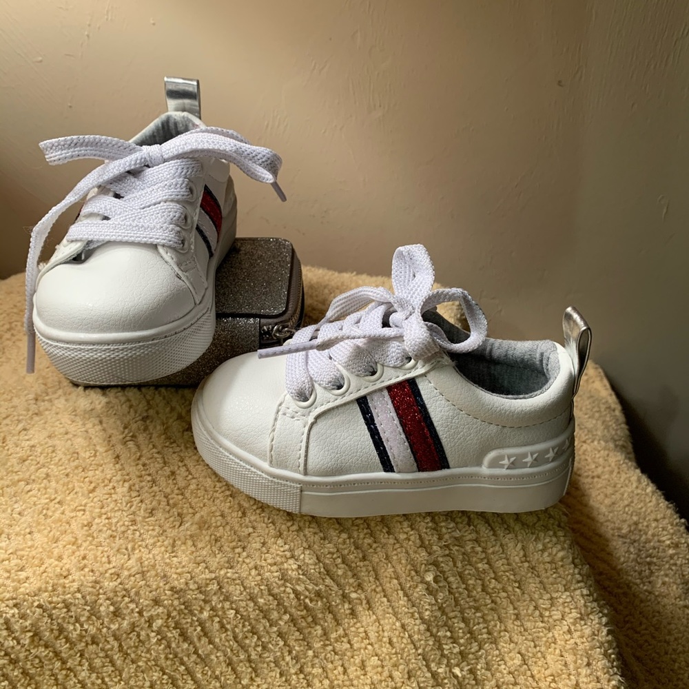 Shoes - Picture 7 of 7